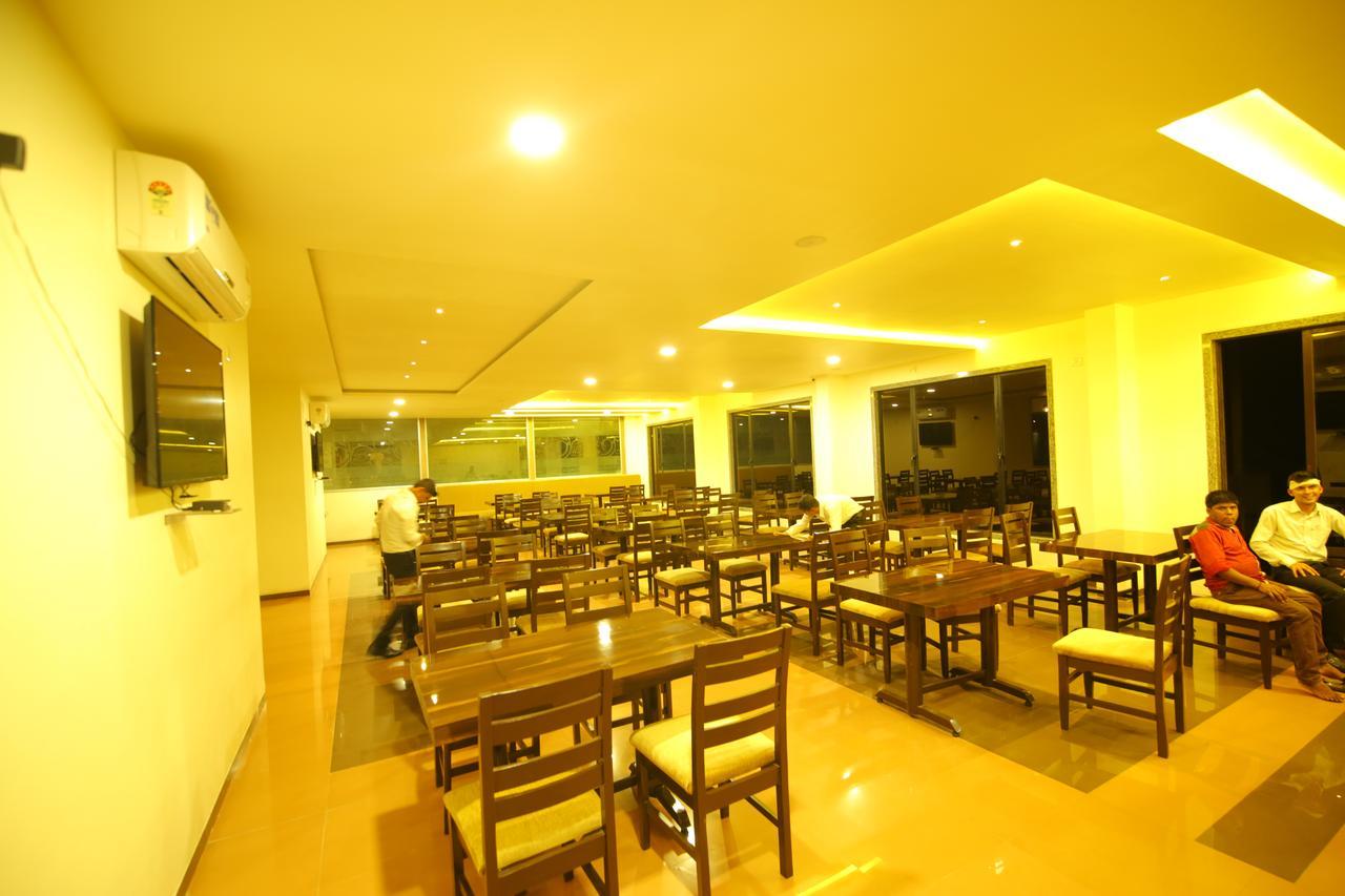 לקנאו Saubhagya Inn International מראה חיצוני תמונה