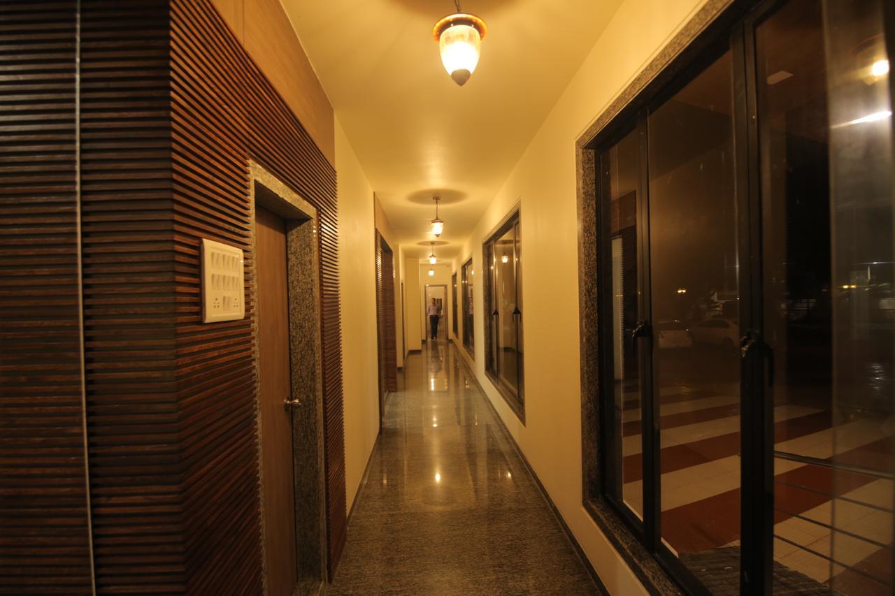 לקנאו Saubhagya Inn International מראה חיצוני תמונה